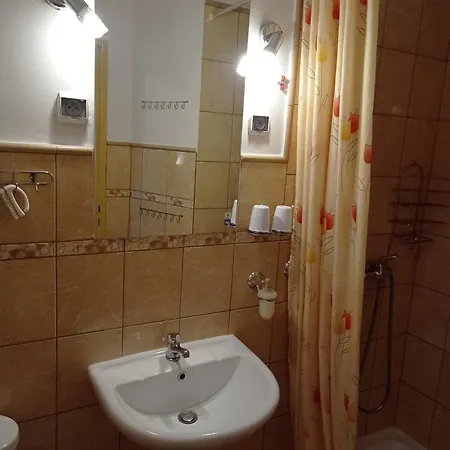 Проживание в семье Jarzebinka